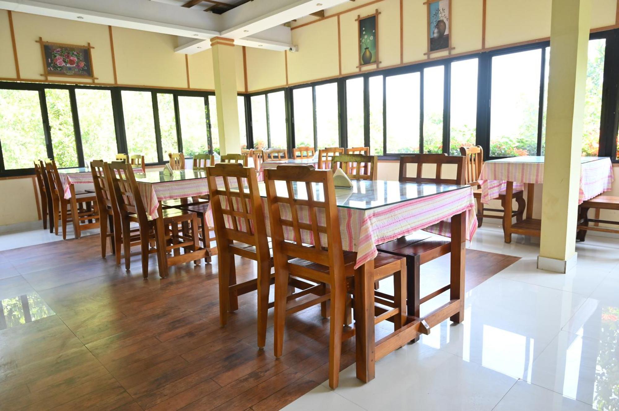Bell Vedera Resort Munnar Bagian luar foto