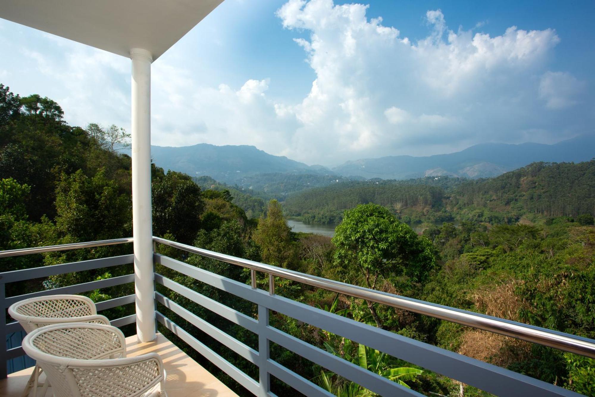 Bell Vedera Resort Munnar Bagian luar foto
